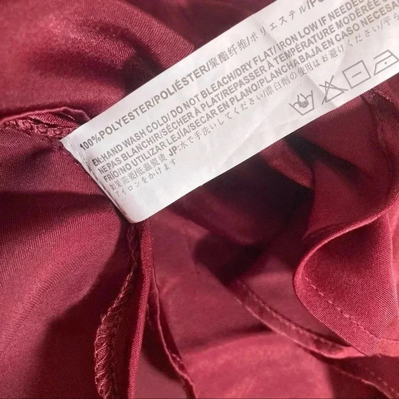 NWOT J.O.A soft  burgundy ruffled crop top blouse - Picture 6 of 7